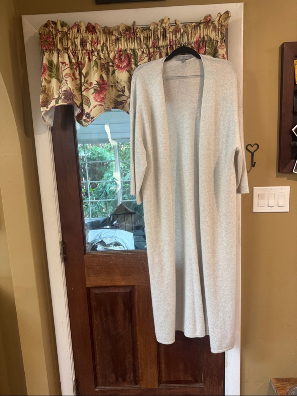 Neiman Marcus Light Gray Open-Front Long Cardigan Sweater